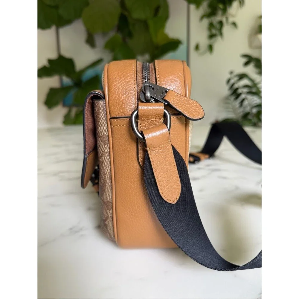 Coach Hudson Crossbody Bag In Colorblock Signature Canvas CR339 Light Saddle Tan